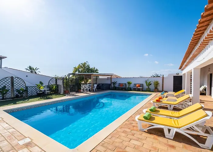 Estrelicia - Pool - Free Wi-fi - New In *