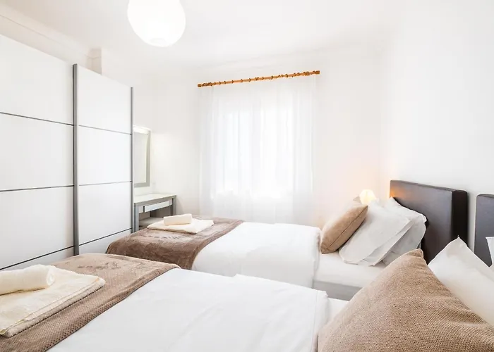 Estrelicia - Pool - Free Wi-fi - New In