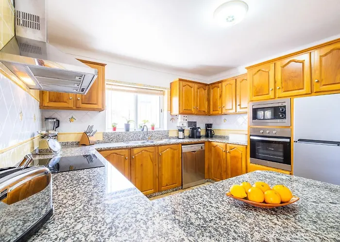 Estrelicia - Pool - Free Wi-fi - New In *