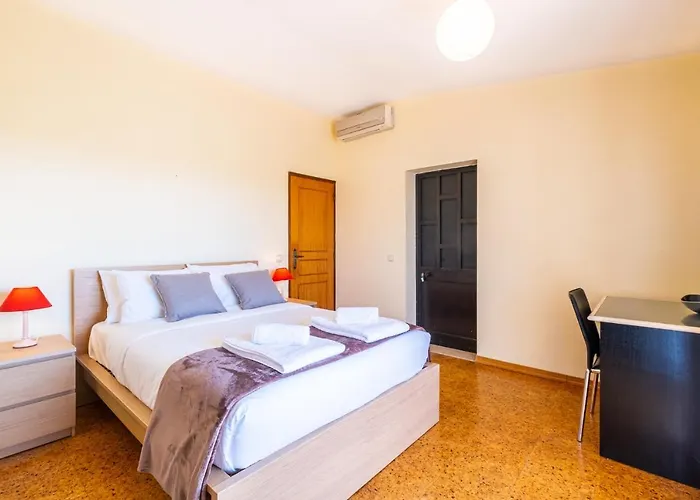 Villa Estrelicia - Pool - Free Wi-fi - New In