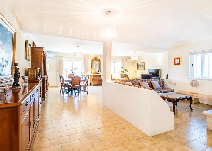 Villa Estrelicia - Pool - Free Wi-fi - New In *