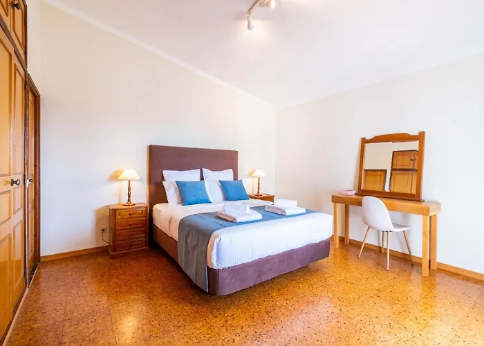 Estrelicia - Pool - Free Wi-fi - New In * Loulé