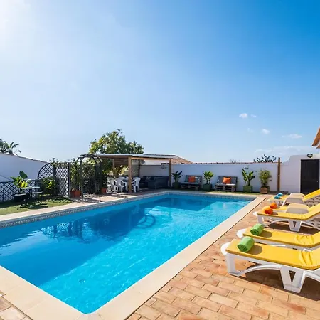 Estrelicia - Pool - Free Wi-fi - New In *