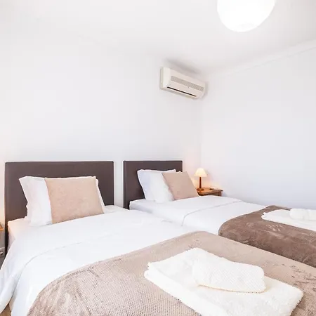 Villa Estrelicia - Pool - Free Wi-fi - New In
